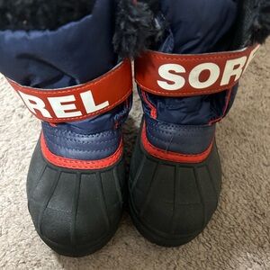 SOREL Boy's Snow Commander  Nocturnal/Sail Red 12 Little Kid